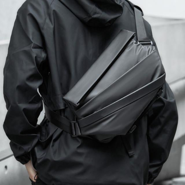 Obsidian shoulder bag