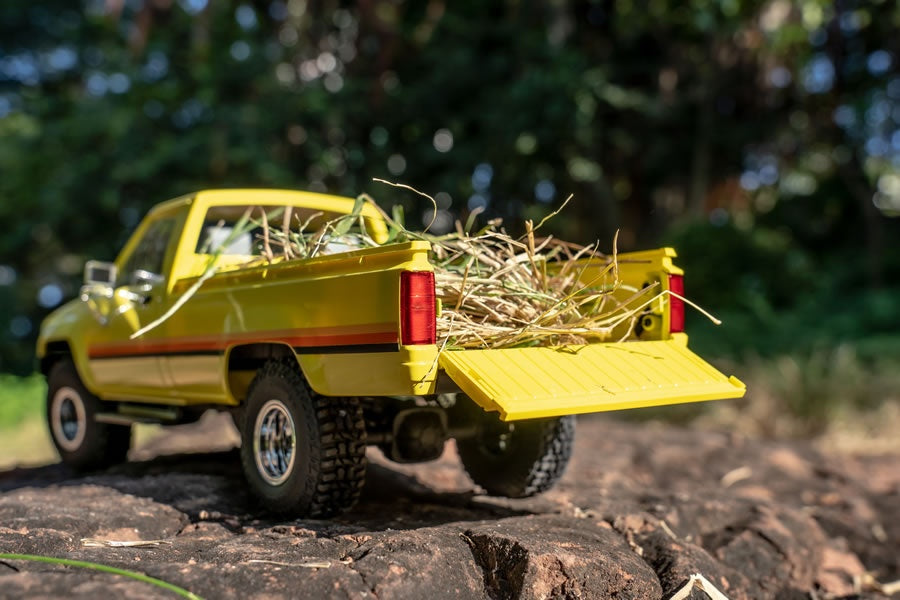 ClimbLegend™ – The 1:12 Scale RC Toyota Hilux Crawler (Limited Edition)