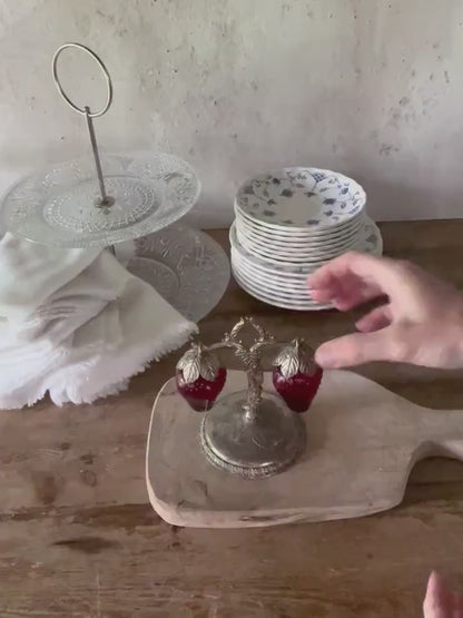 Vintage-Inspired Strawberry Salt & Pepper Shakers – Ruby Glass with Hanging Stand